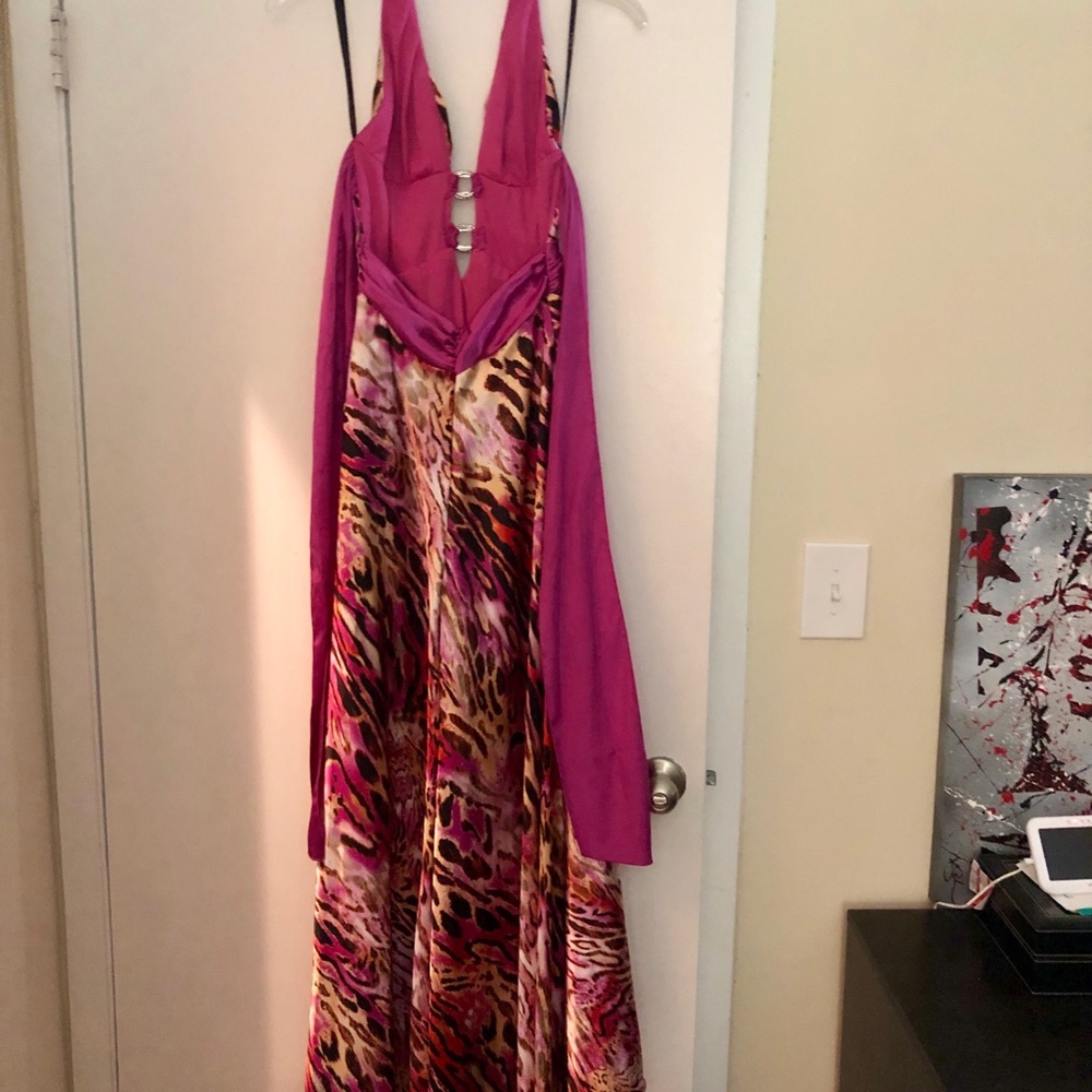 Dress - Picture 4 of 4